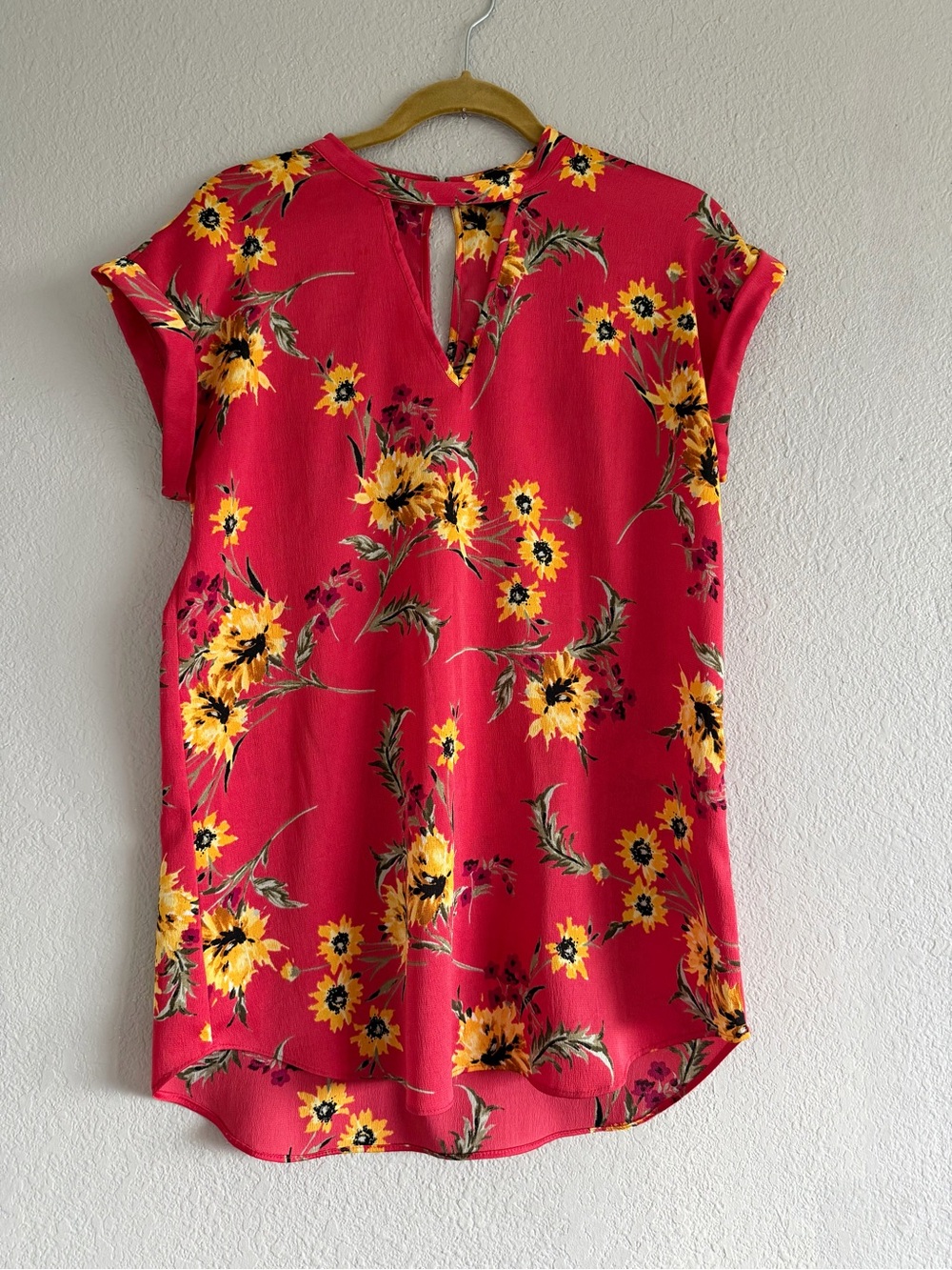 Express Red Floral Choker Keyhole Blouse Small Flowers Short Sleeve Top Boho